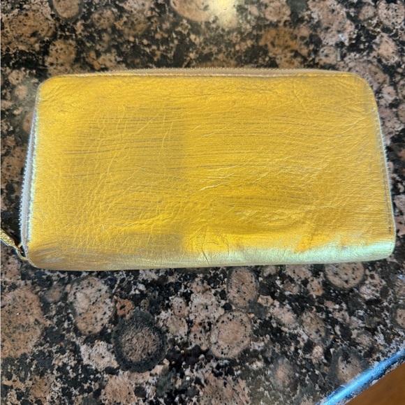 Gold leaf painted zip closure wallet good condition - Picture 6 of 11